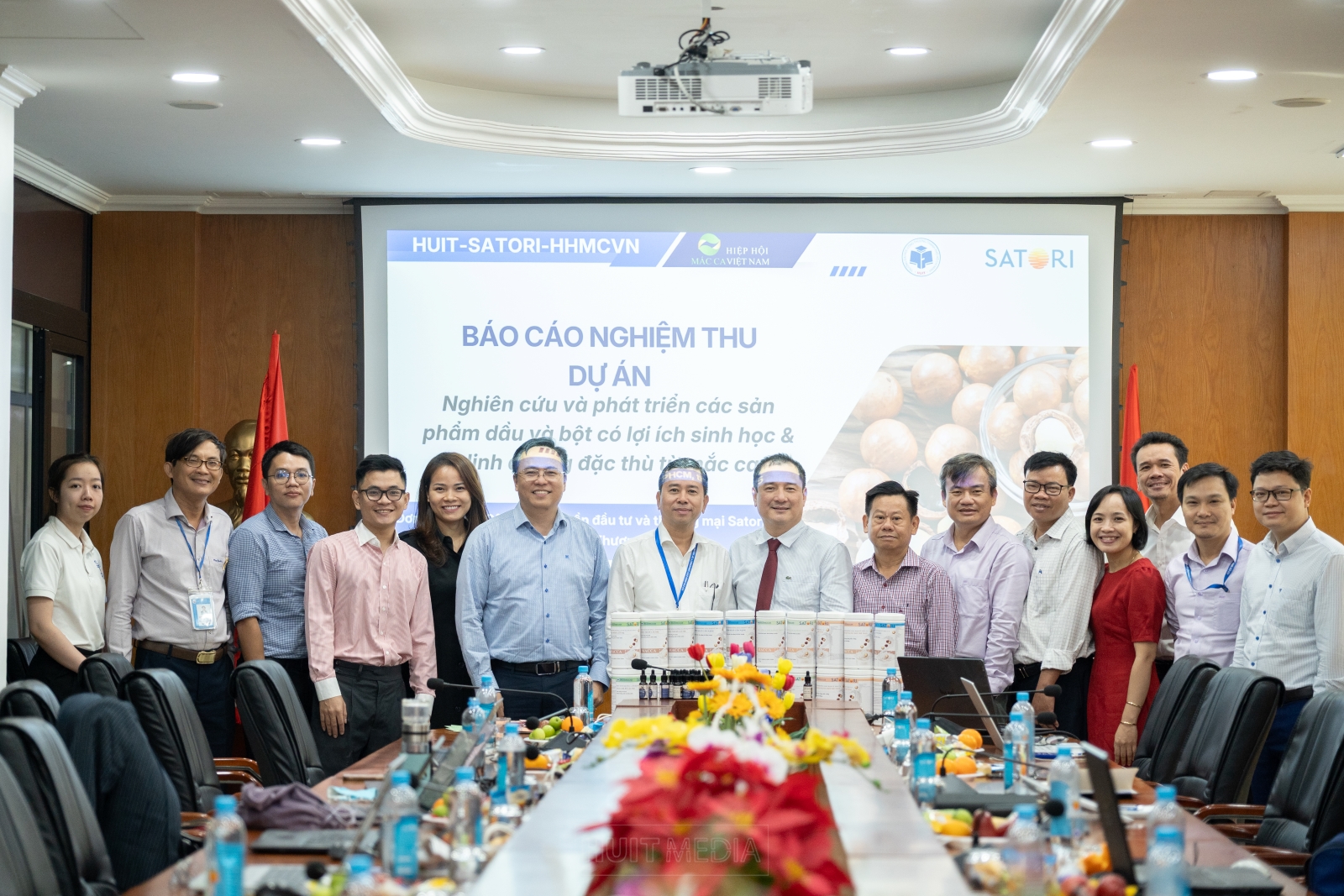 Nghiệm thu Dự án “Nghiên cứu và phát triển các sản phẩm dầu và bột có lợi ích sinh học và dinh dưỡng đặc thù từ Mắc ca”